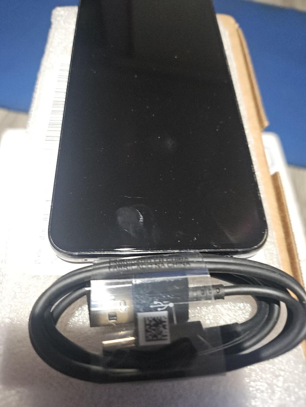 Samsung Galaxy S22 smartphone